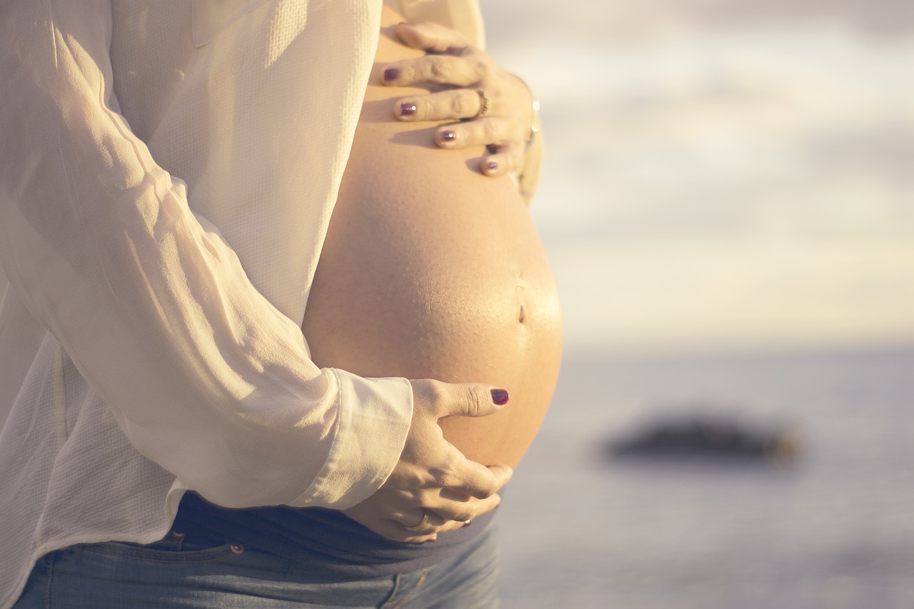 Mdłości w ciąży – jak sobie z nimi radzić.
